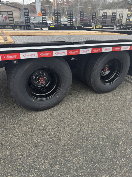 New 2026 Econoline 102"X25'+5' 10 Ton Deckover Equipment Trailer