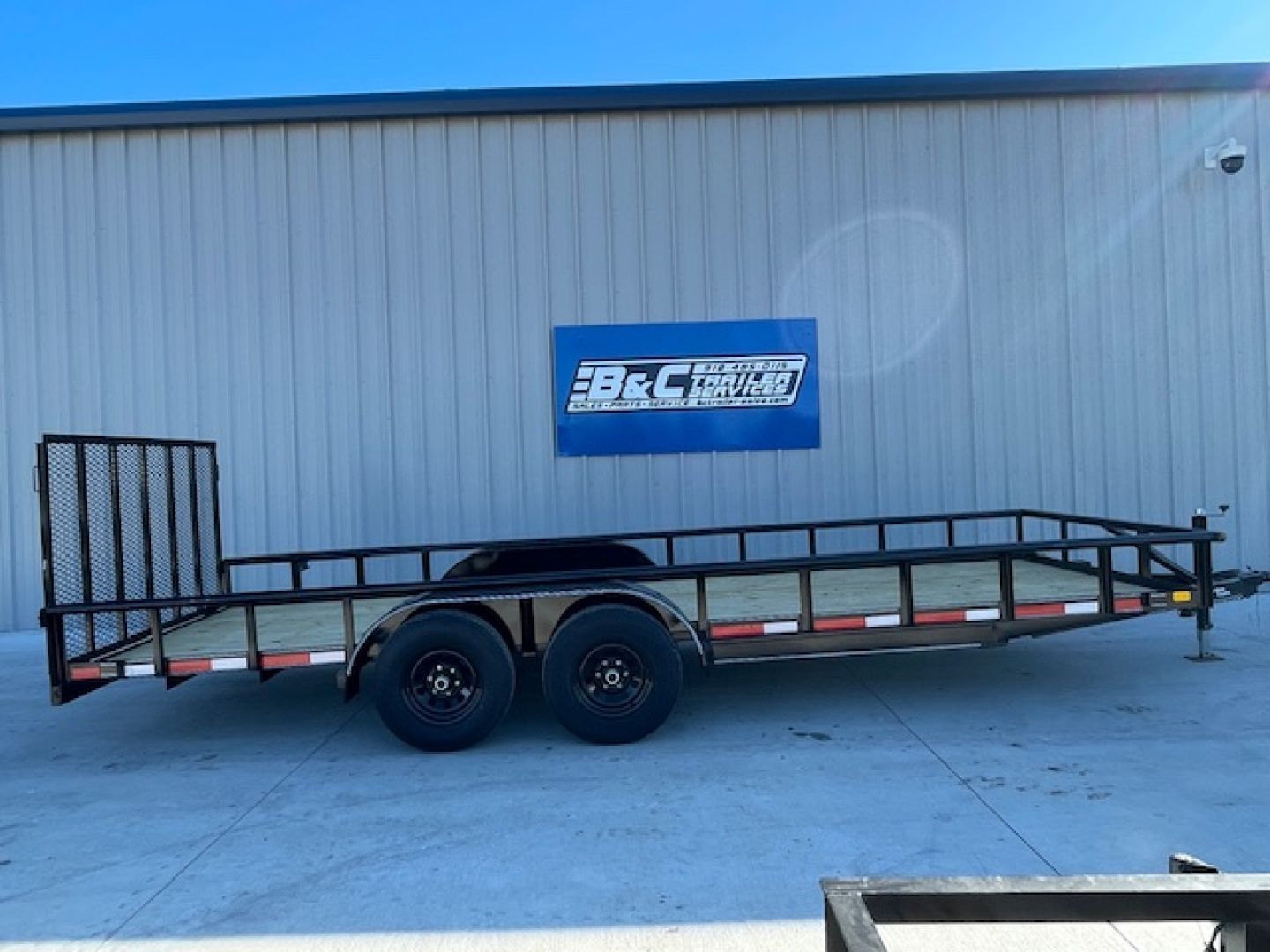 New 2026 DAVIDSON 83X20 UTILITY TANDEM (2)5200lb AXLES ,GVWR 9900lbs, ,4' GATE, WRAPPED TONGUE