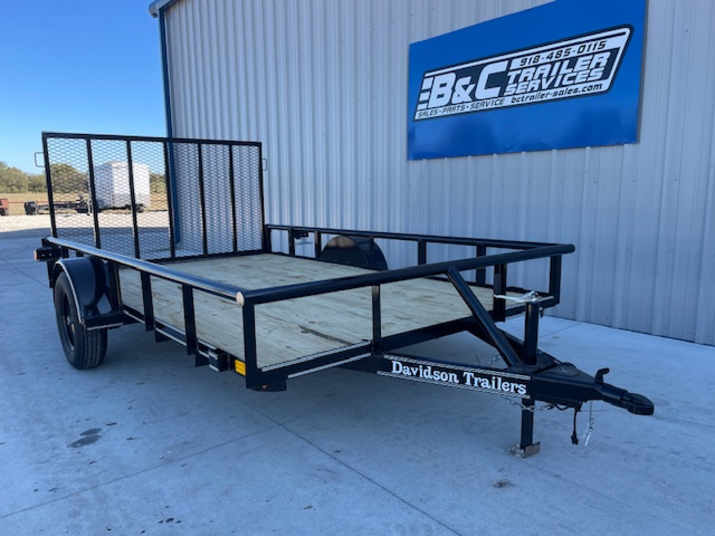 New 2026 DAVIDSON 83X12 PIPE TOP SINGLE AXLE UTILITY W/ 4' GATE