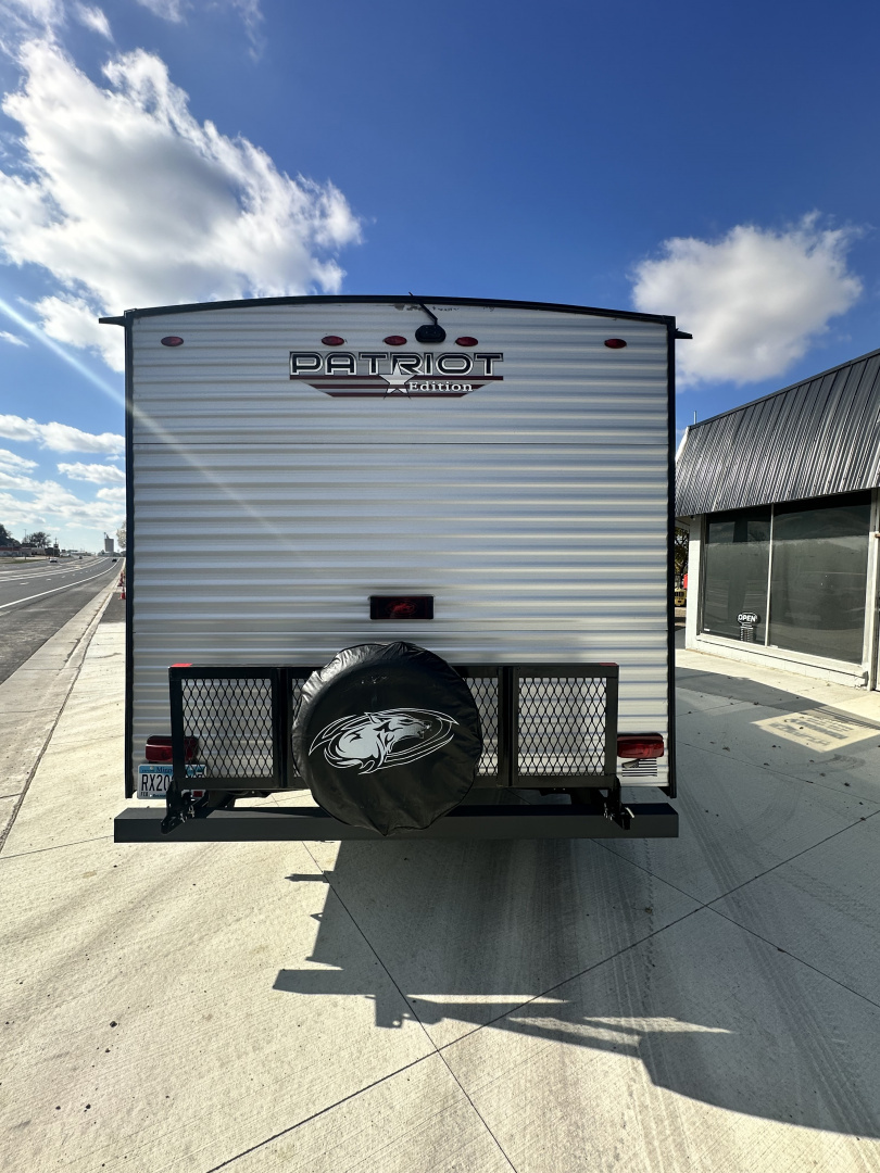 Used CONSIGNMENT - 2022 Forest River Grey Wolf 26DJSE Travel Trailer