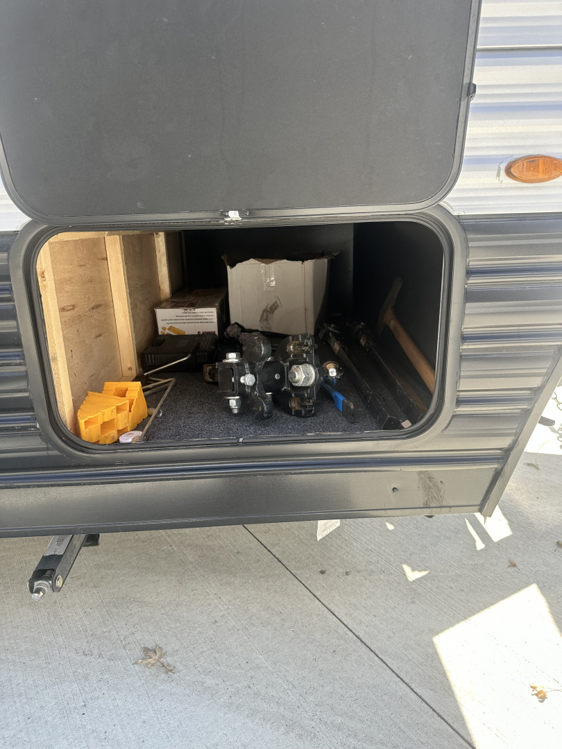 Used CONSIGNMENT - 2022 Forest River Grey Wolf 26DJSE Travel Trailer