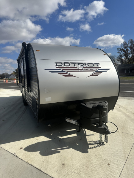 Used CONSIGNMENT - 2022 Forest River Grey Wolf 26DJSE Travel Trailer