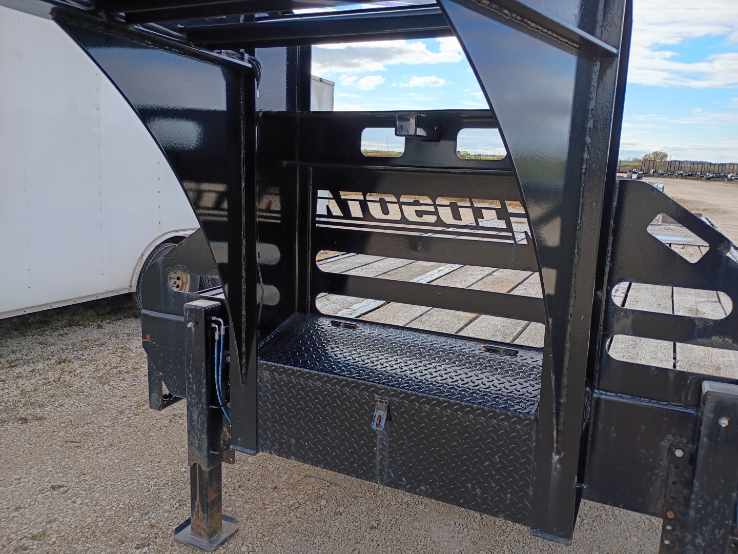 Used 2021 Midsota FB32GN-HB