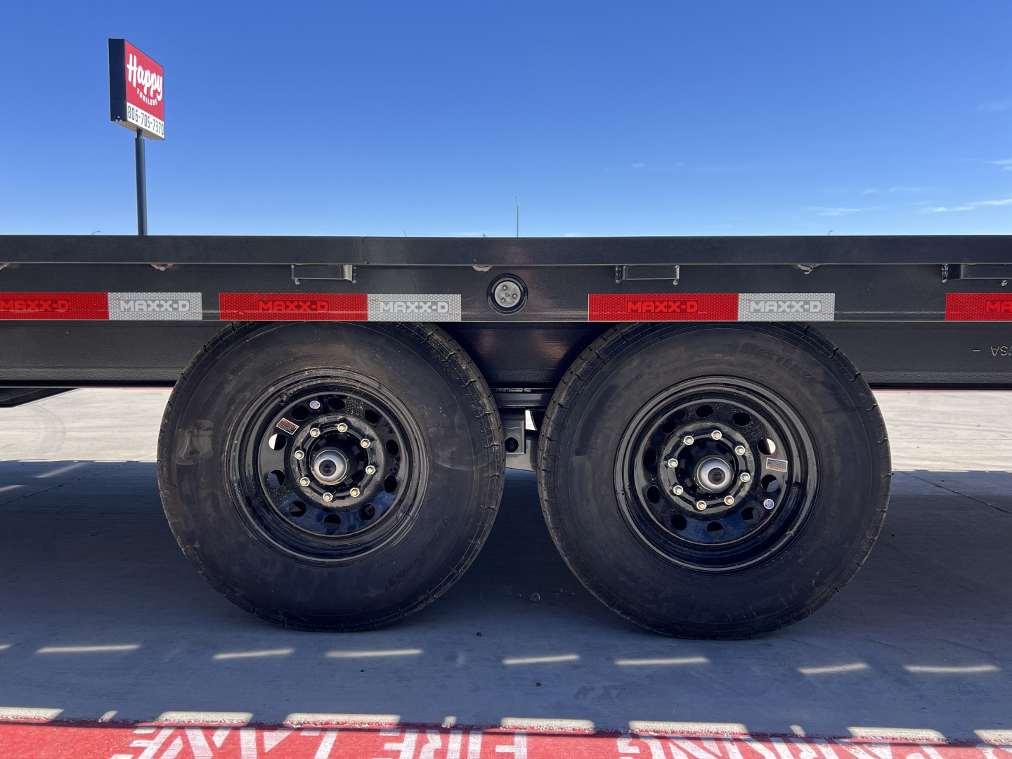 New 2026 MAXX-D 102”x24’ BP Deckover Flatbed – DOX