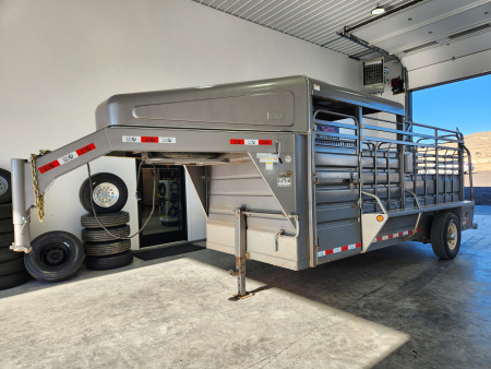 Used 2020 GR 16' Gooseneck Stock Trailer , Half Top
