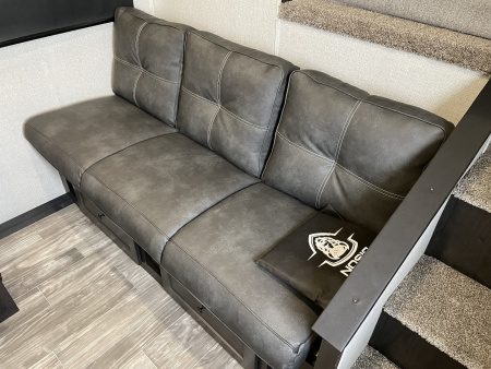 New 2026 Bison Trailers SV8309B Horse Trailer