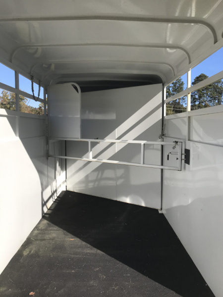 Used 2022 Bee 2 Horse Durango W/DR Horse Trailer