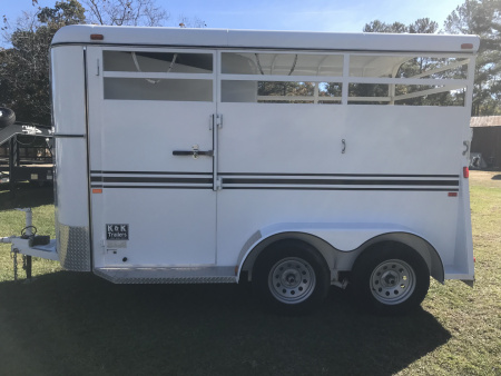 Used 2022 Bee 2 Horse Durango W/DR Horse Trailer