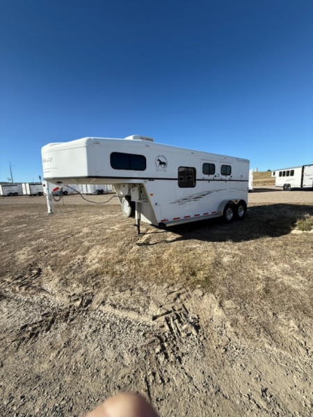 Used 2009 Trails West CLASSIC II 2H GN Horse Trailer