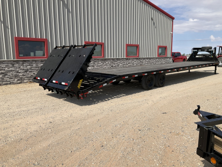 Used 2025 Big Tex 102"x40' GN Flatbed w/ Mega Ramps