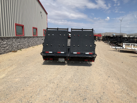 Used 2025 Big Tex 102"x40' GN Flatbed w/ Mega Ramps