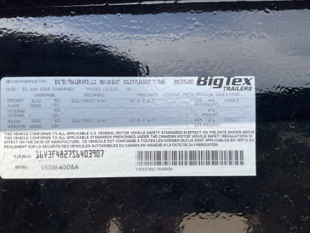 Used 2025 Big Tex 102"x40' GN Flatbed w/ Mega Ramps