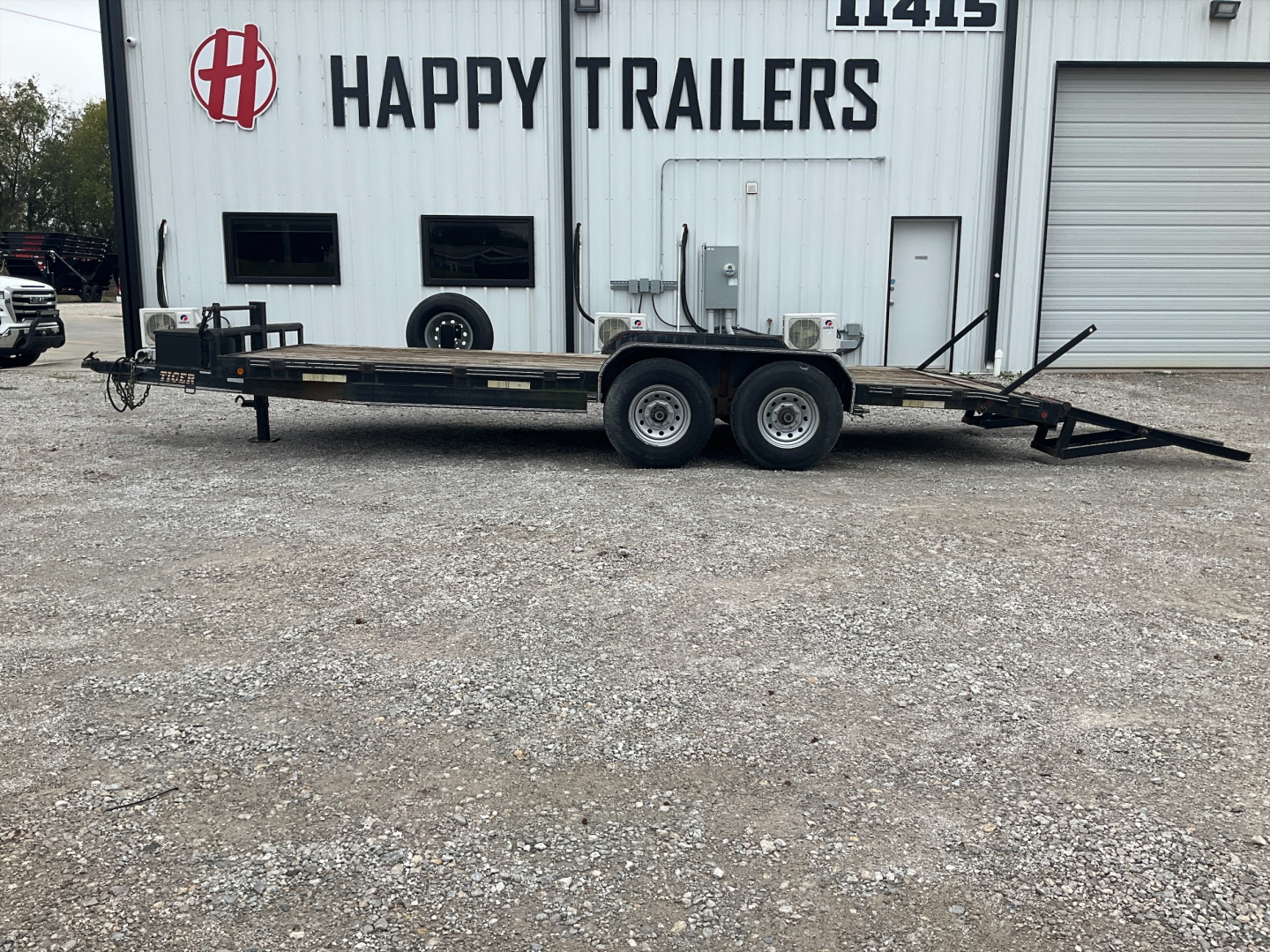 Used 2017 Tiger 83"x20' Equipment Trailer