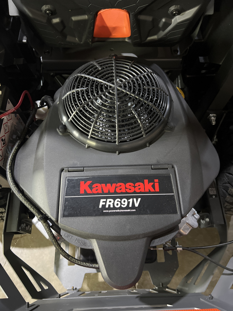 New 2025 Spartan SZDE1K54691KR Lawn Mowers/Defender 54"