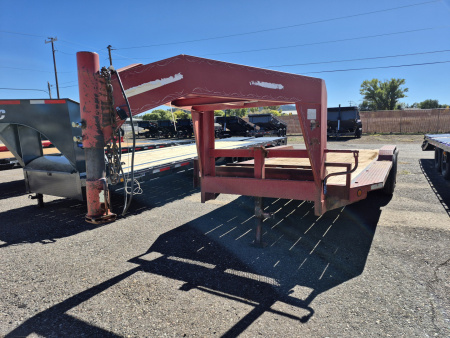 Used 2001 Better Built Gooseneck Equipment w/Drive over fenders/10,720 GVWR/102 X20'