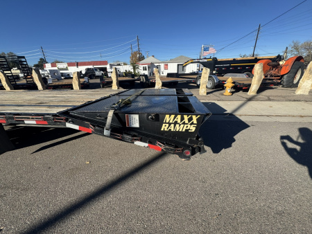 Used 2022 Diamond T 8.5-35+5DeckOverGooseNeckMAXX