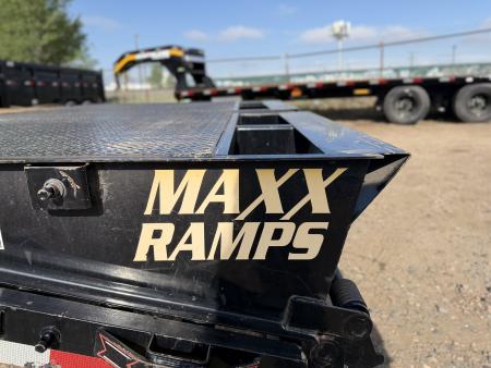 Used 2022 Diamond T 8.5-35+5Deck Over Goose Neck w/ MAXX RAMPS