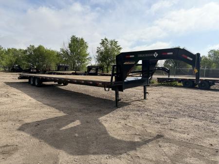 Used 2022 Diamond T 8.5-35+5Deck Over Goose Neck w/ MAXX RAMPS