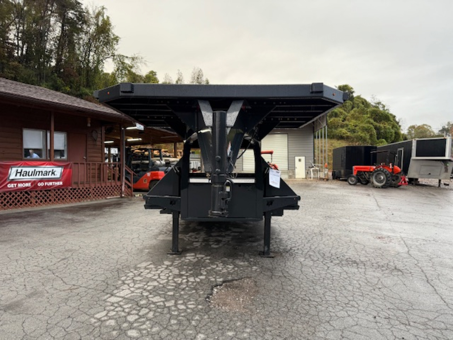 New 2026 Hillcrest Trailers 20+12 HYD DOVE 25.9K Equipment Trailer