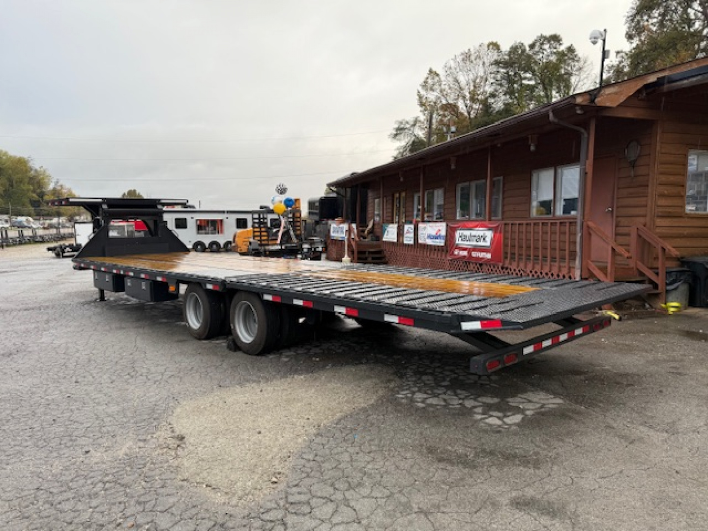 New 2026 Hillcrest Trailers 20+12 HYD DOVE 25.9K Equipment Trailer