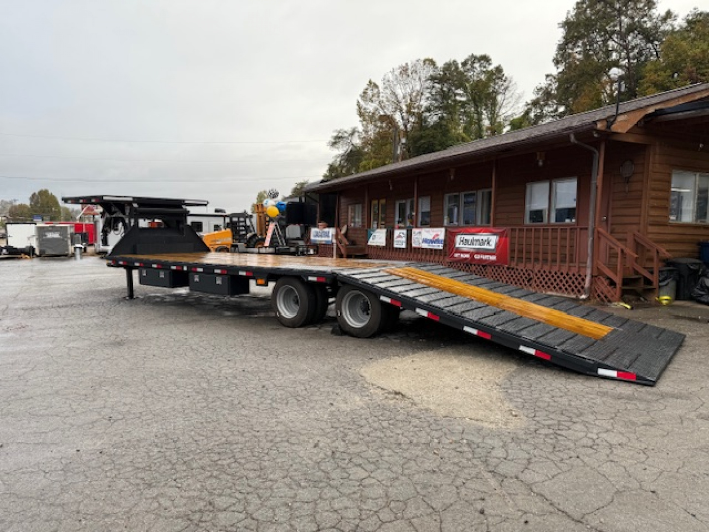 New 2026 Hillcrest Trailers 20+12 HYD DOVE 25.9K Equipment Trailer