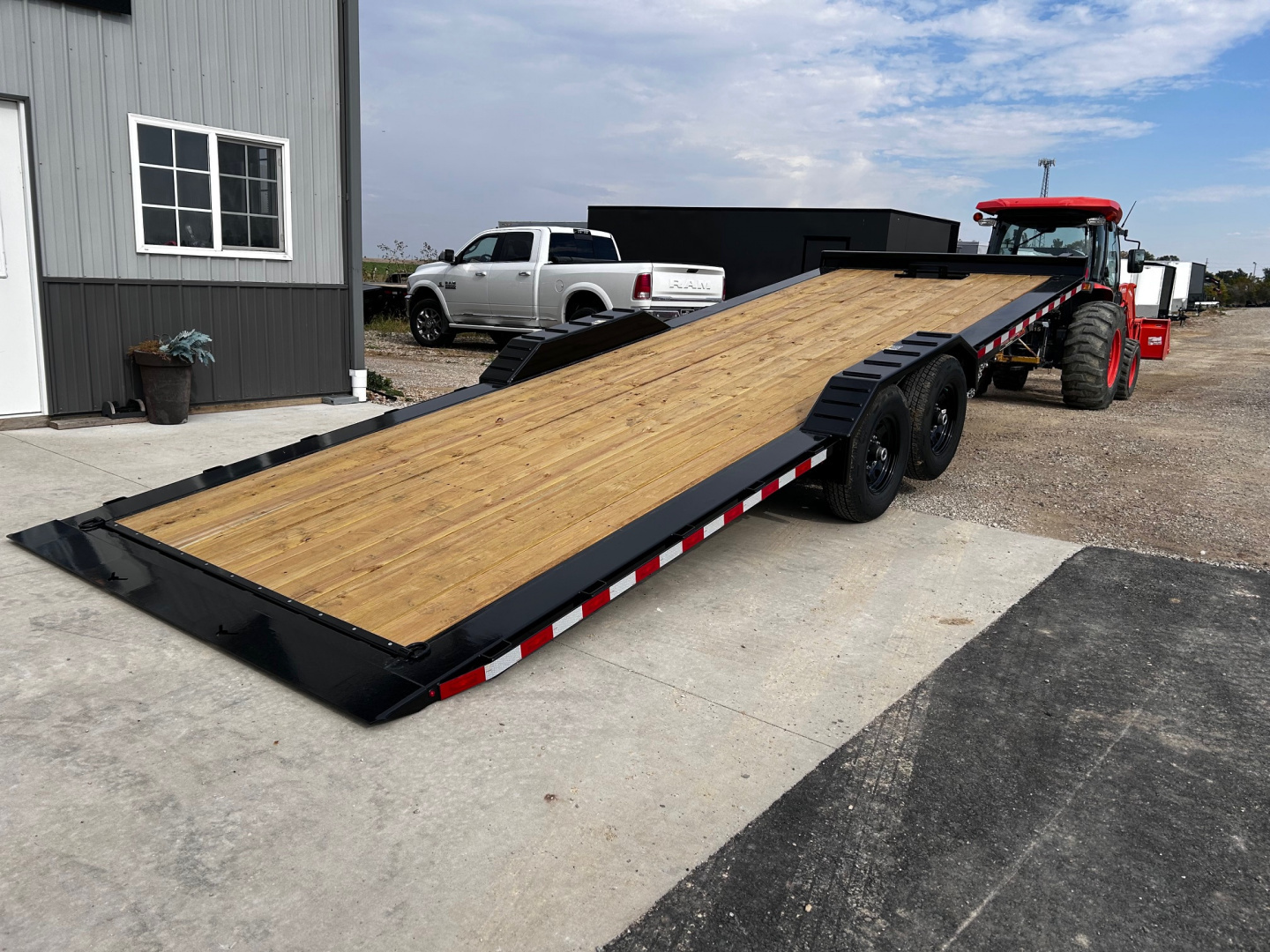 New 2026 H&H Trailers 82"X24' EX 14K SPEEDLOADER POWER TILT W/OUTRIGGERS Car / Racing Trailer