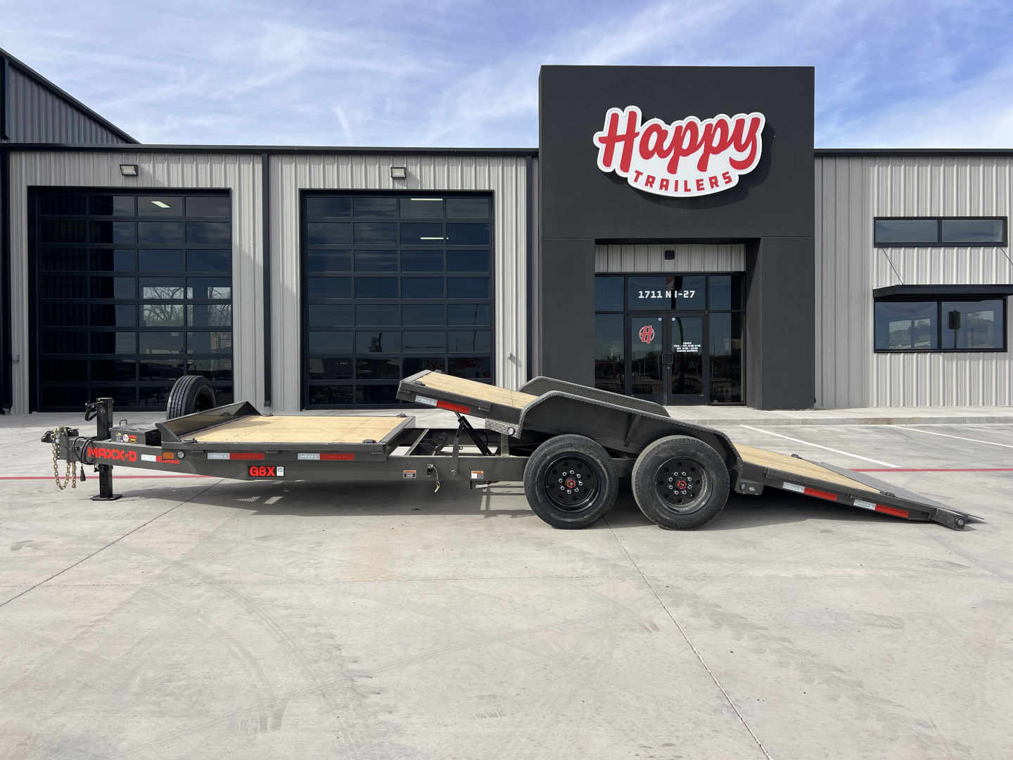 New 2026 MAXX-D 83”x22’ BP Gravity Equipment Tilt – G8X