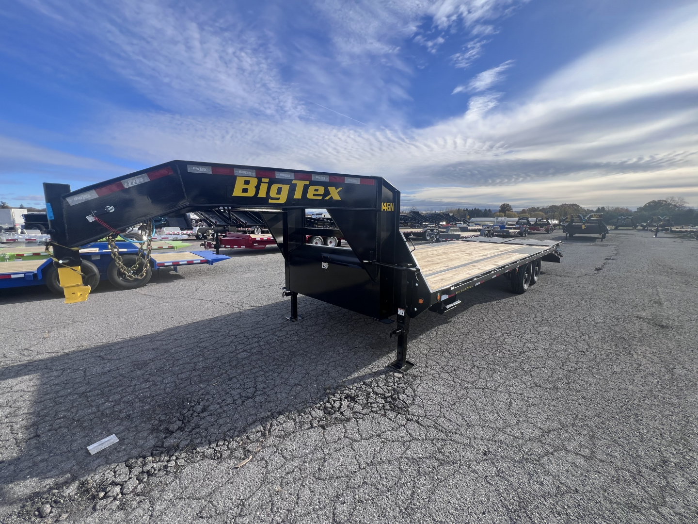 New 2026 Big Tex Trailers 8.5x20+5 15.9K Gooseneck Deckover Trailer