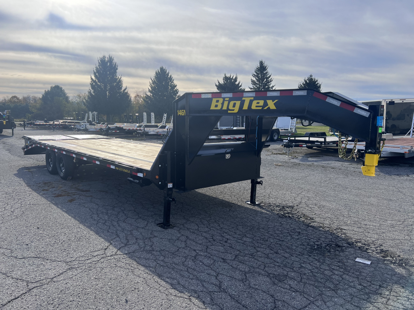 New 2026 Big Tex Trailers 8.5x20+5 15.9K Gooseneck Deckover Trailer