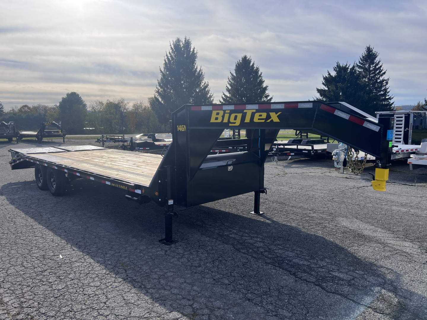 New 2026 Big Tex Trailers 8.5x20+5 15.9K Gooseneck Deckover Trailer