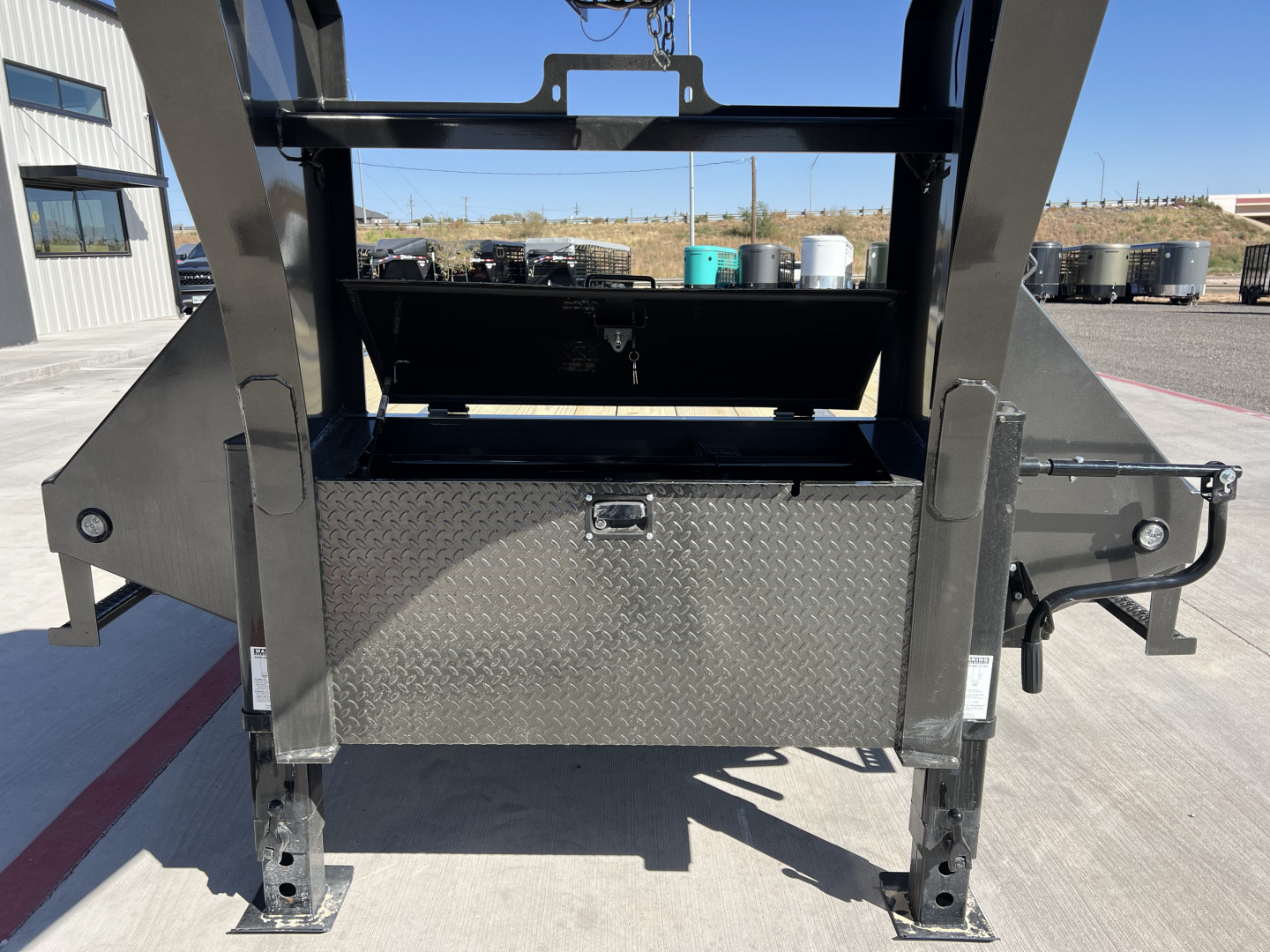 New 2026 MAXX-D 102”x40’ Engineered GN Flatbed – 40K LHX