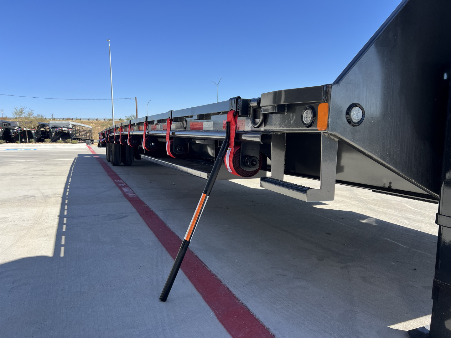 New 2026 MAXX-D 102”x40’ Engineered GN Flatbed – 40K LHX