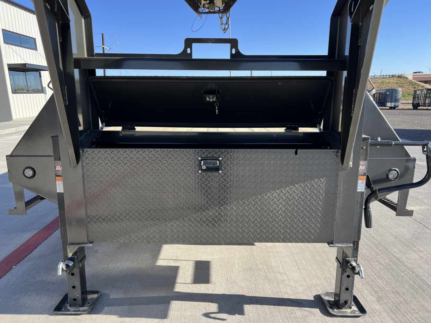 New 2026 MAXX-D 102”x40’ Gooseneck Flatbed w/ Singles – GSX