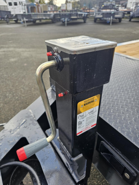 New SPLIT-TILT 2026 Diamond C Trailers HDT307 82X22 Equipment TRIPLE AXLE 21000 GVWR METALLIC GRAY