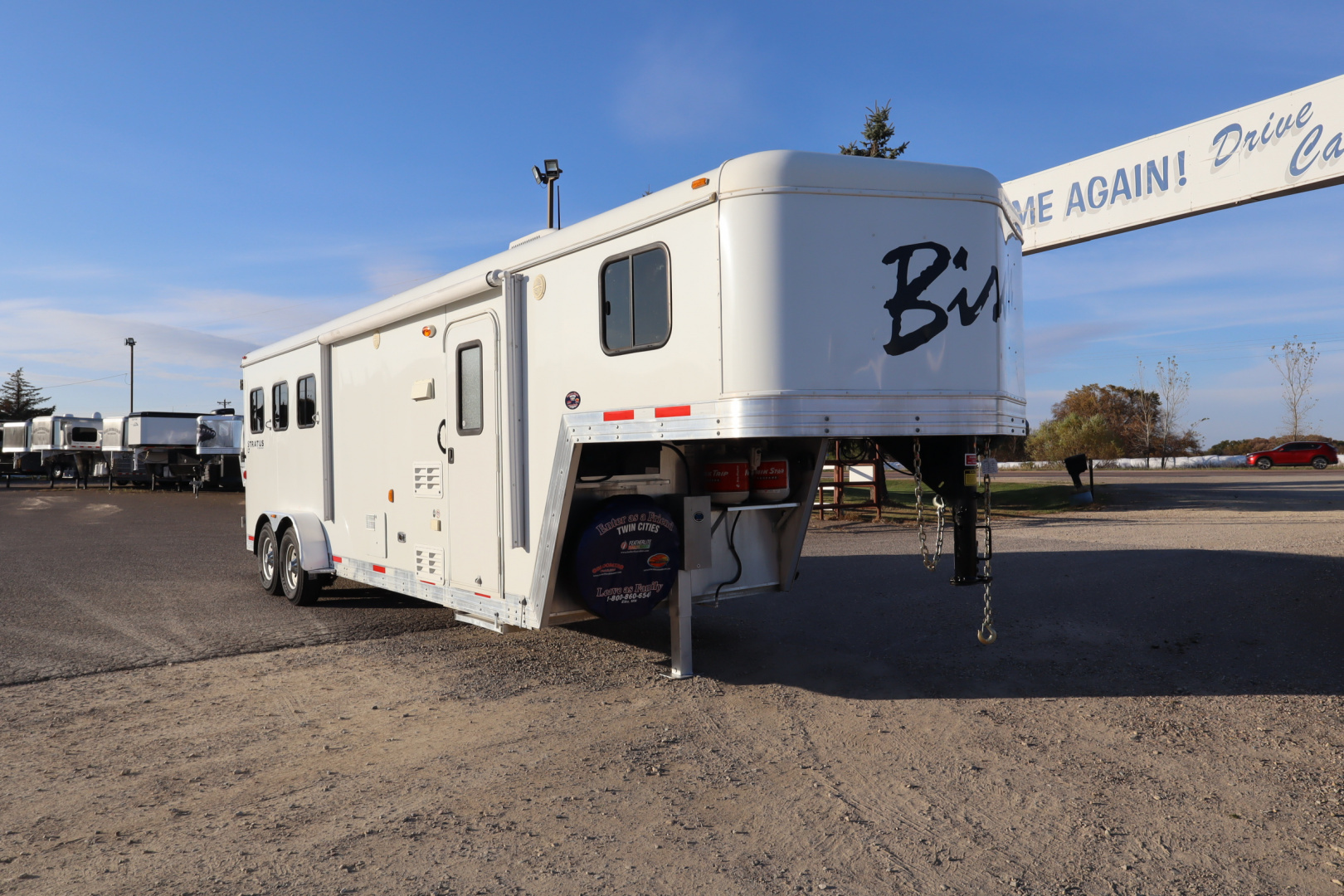 Used 2013 Bison Trailers 3 Horse LQ Horse Trailer