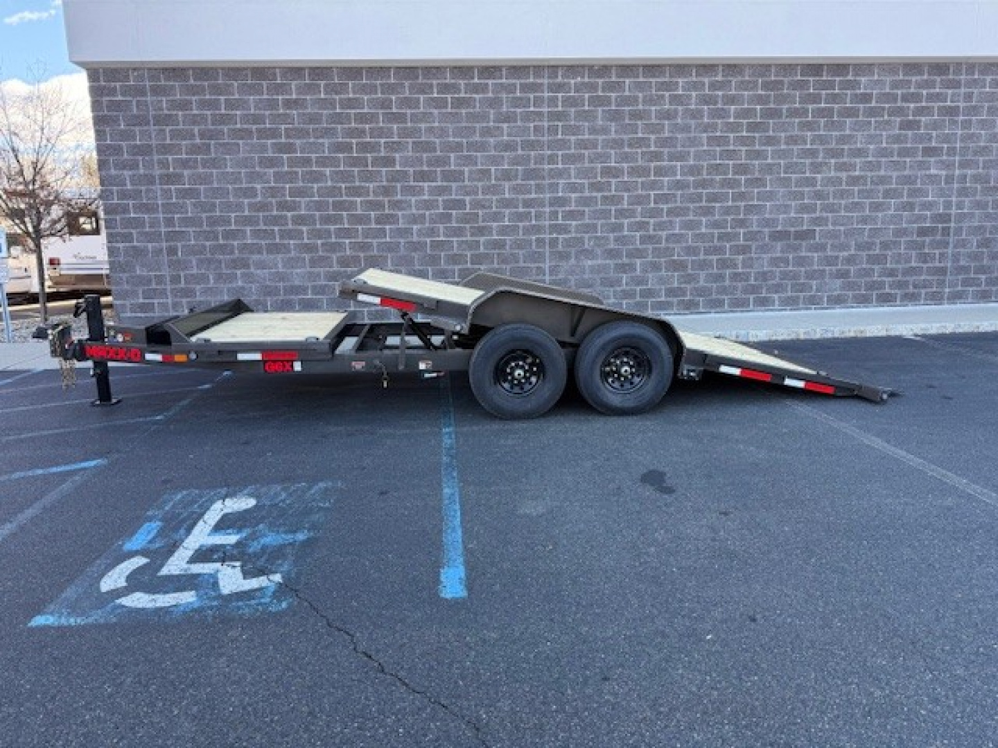 New 2026 MAXX-D G6B8320 Tilt Trailer