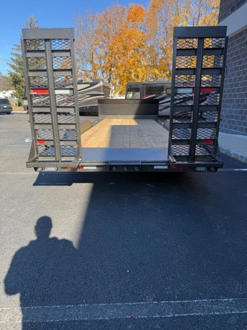 New 2026 MAXX-D H5X10222 Tilt Trailer