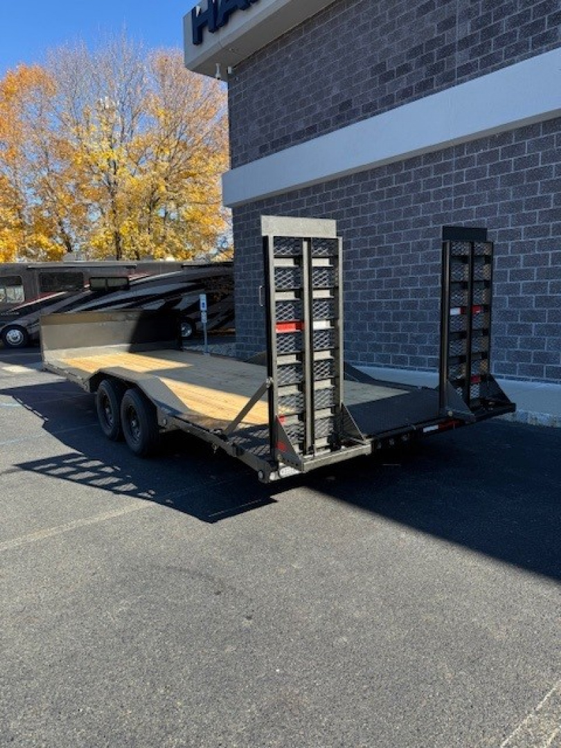 New 2026 MAXX-D H5X10222 Tilt Trailer