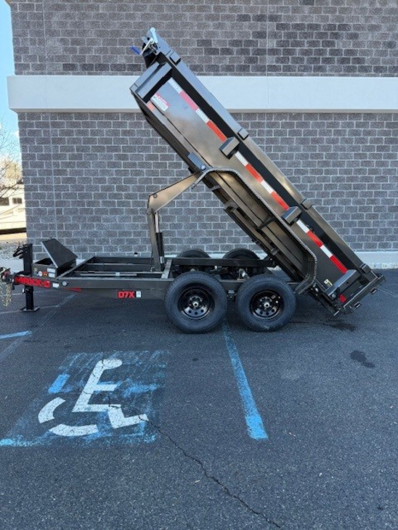 New 2026 MAXX-D D7B7212 Dump Trailer