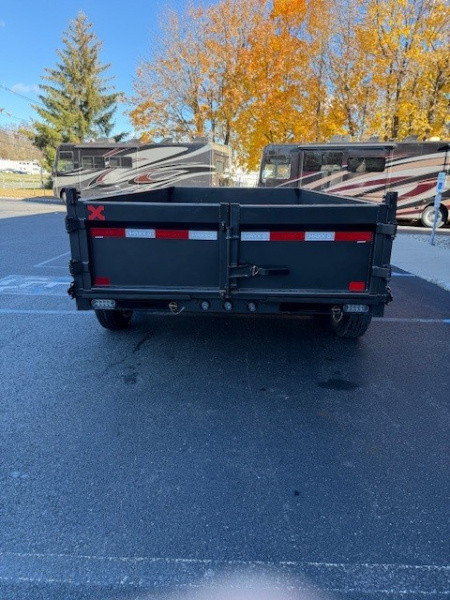 New 2026 MAXX-D D7B7212 Dump Trailer
