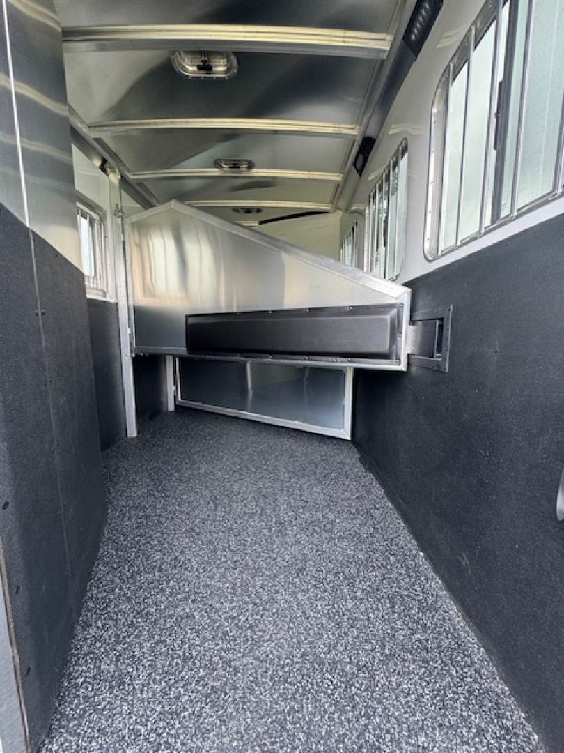 New 2025 Exiss Trailers 2025 Exiss Escape 7306 LQ Horse Trailer