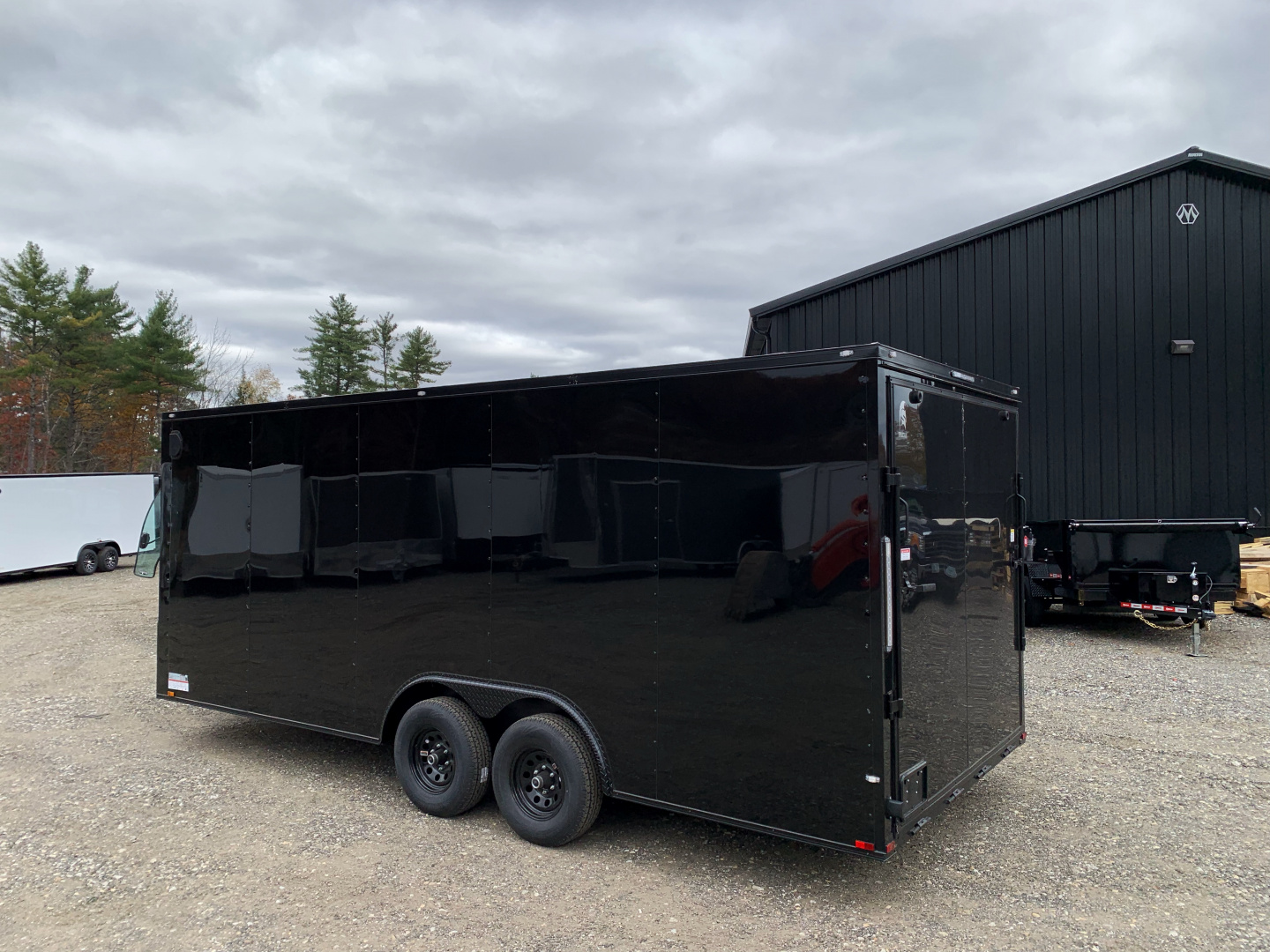 New 2026 SPARTAN 8.5X20+ 2ft V nose/ 7' Int Height/Blackout Package/ Ext. Tongue/ Polycore- 9990GVW