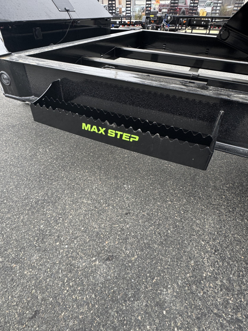 New 2026 Load Trail 83"x14' Dump Trailer 14 Ply Rubber, 7 Ga Floor, Solar Charger, Wet Bolt Kit