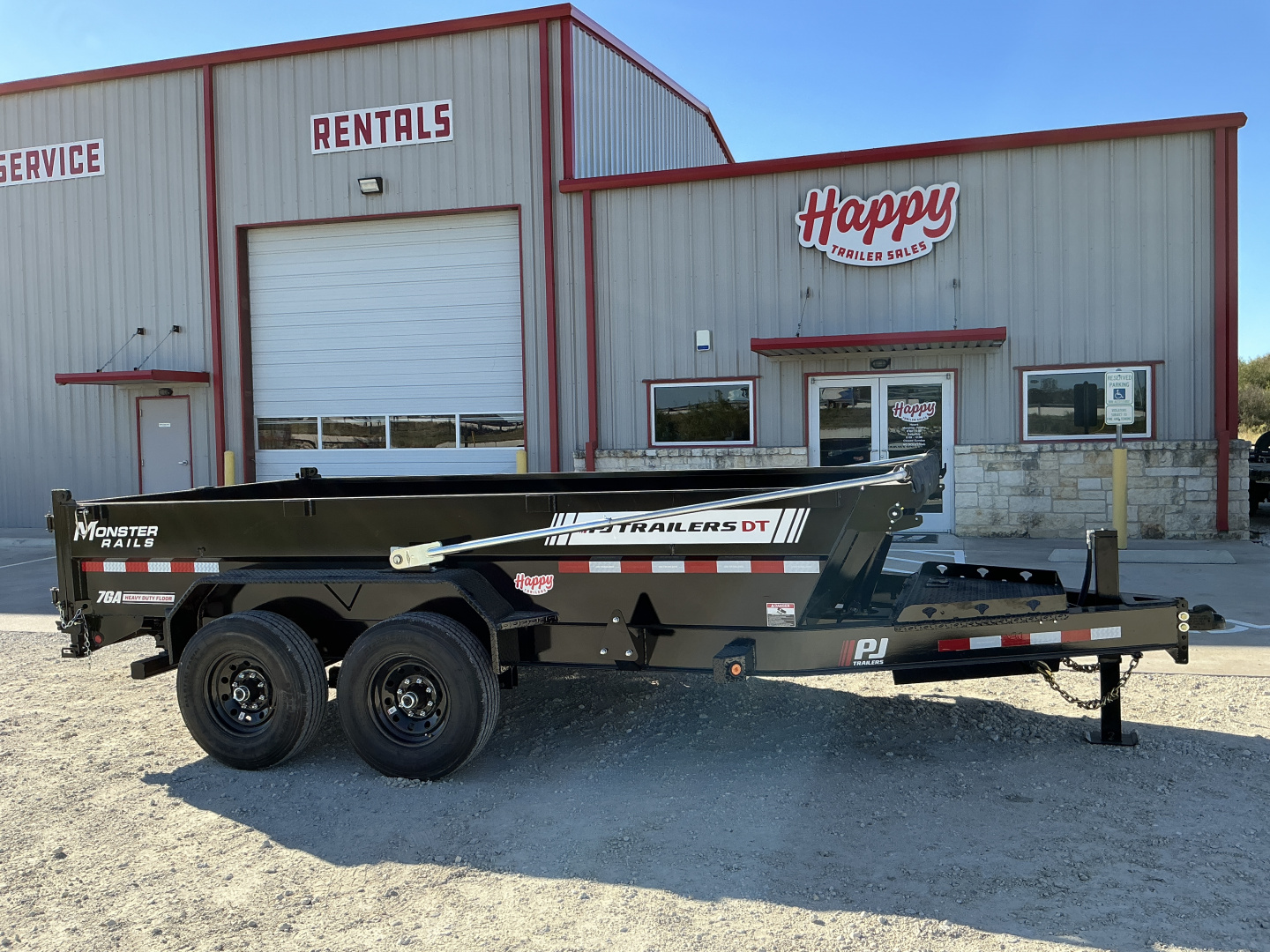 New 2026 PJ 83"x14' BP Tandem Axle Low Pro Telescopic Dump w/ 24" Sides – DT Voyager Package