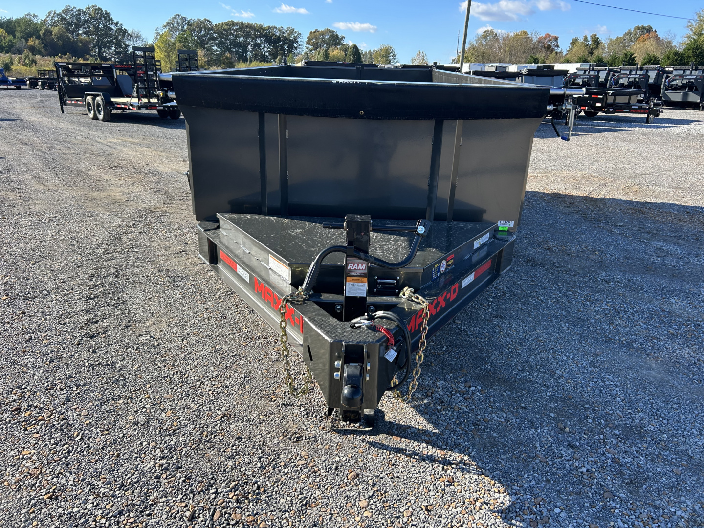New 2026 MAXXD Dump Trailer | 83" x 16' 17.5K GVWR