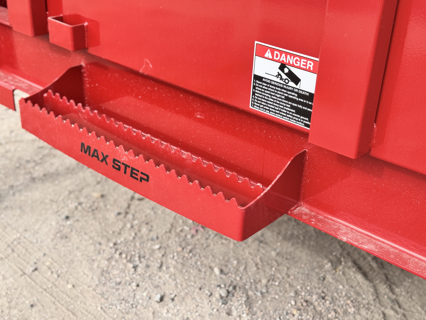 New 2026 Load Trail 7-14-4H Telescopic Gooseneck Dump W/ Hydraulic Jacks 7K Axles