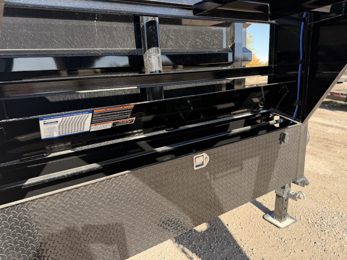 New 2026 Load Trail 7-16-4H Telescopic Gooseneck Dump 7K Axles