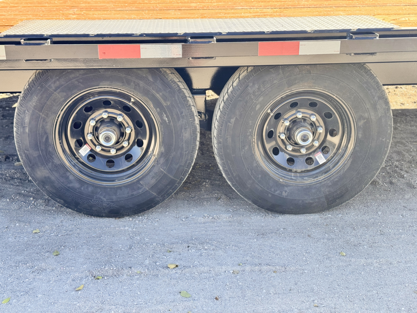 New 2026 Southland Trailers 8.5-25 Deckover Equipment Hauler W/ Max Ramps 14K GVWR