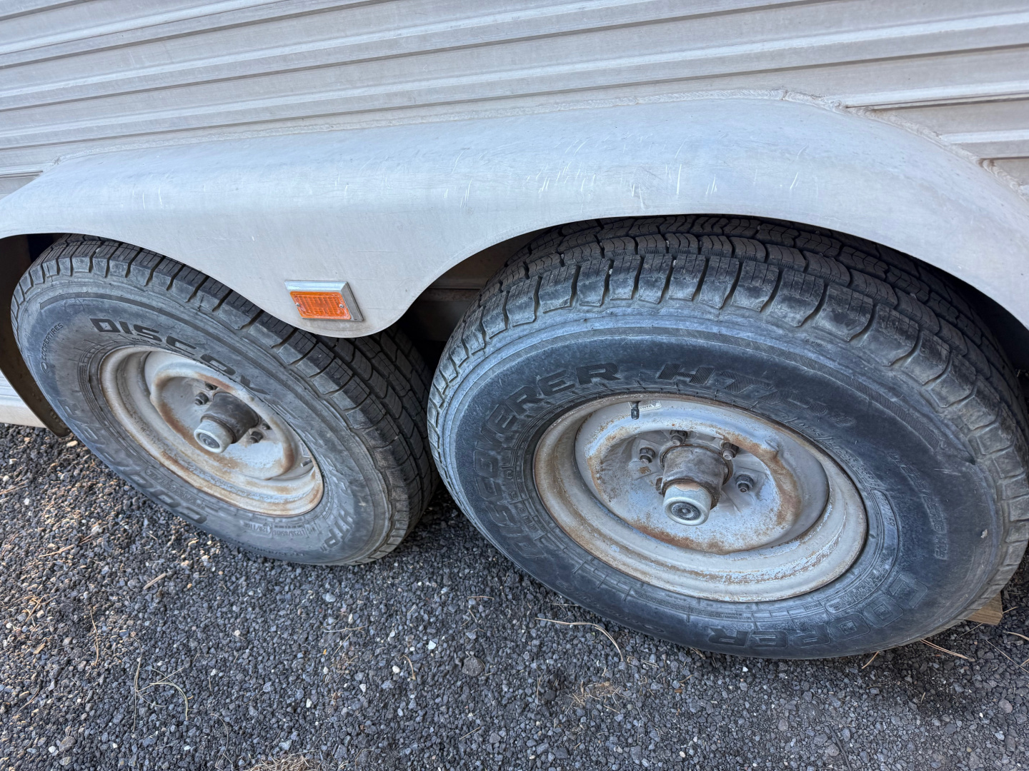 Used USED 1992 Sooner 3 Horse Slant Stock / Stock Combo Trailer