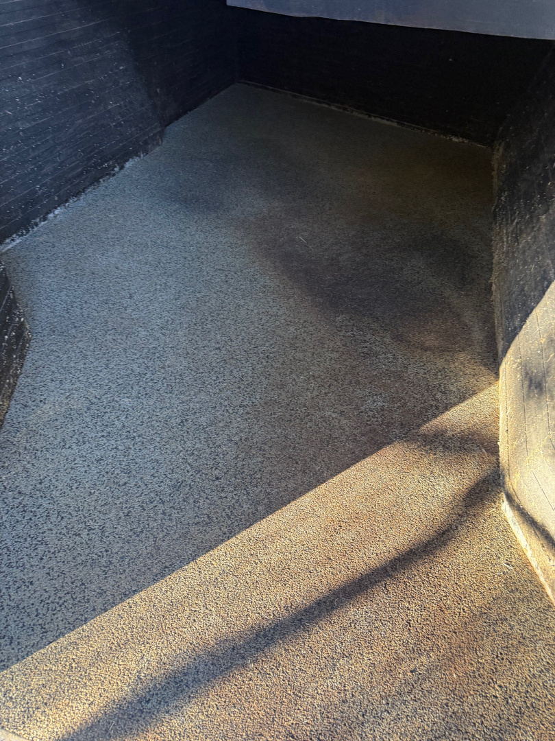 Used USED 1992 Sooner 3 Horse Slant Stock / Stock Combo Trailer